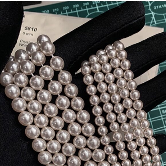 Timeless Classic Single Strand Pearl Necklace with Magnetic Clasp 12mm - Picture 14 of 14